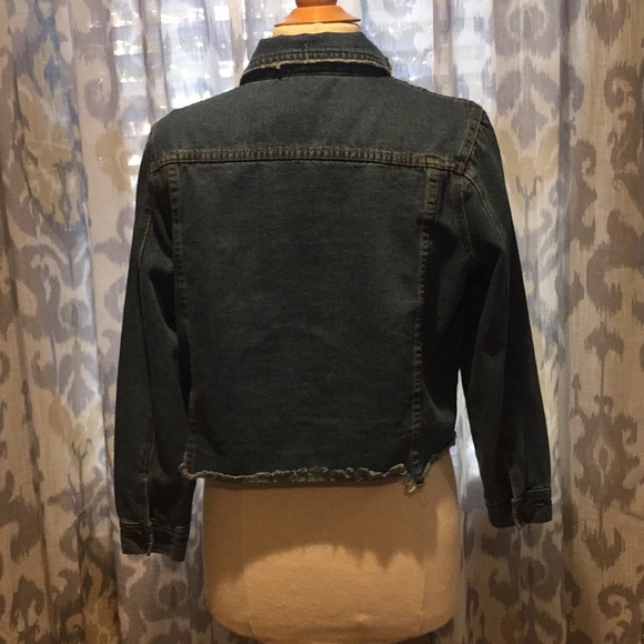 Sadie and Sage cropped denim jacket - Picture 2 of 4